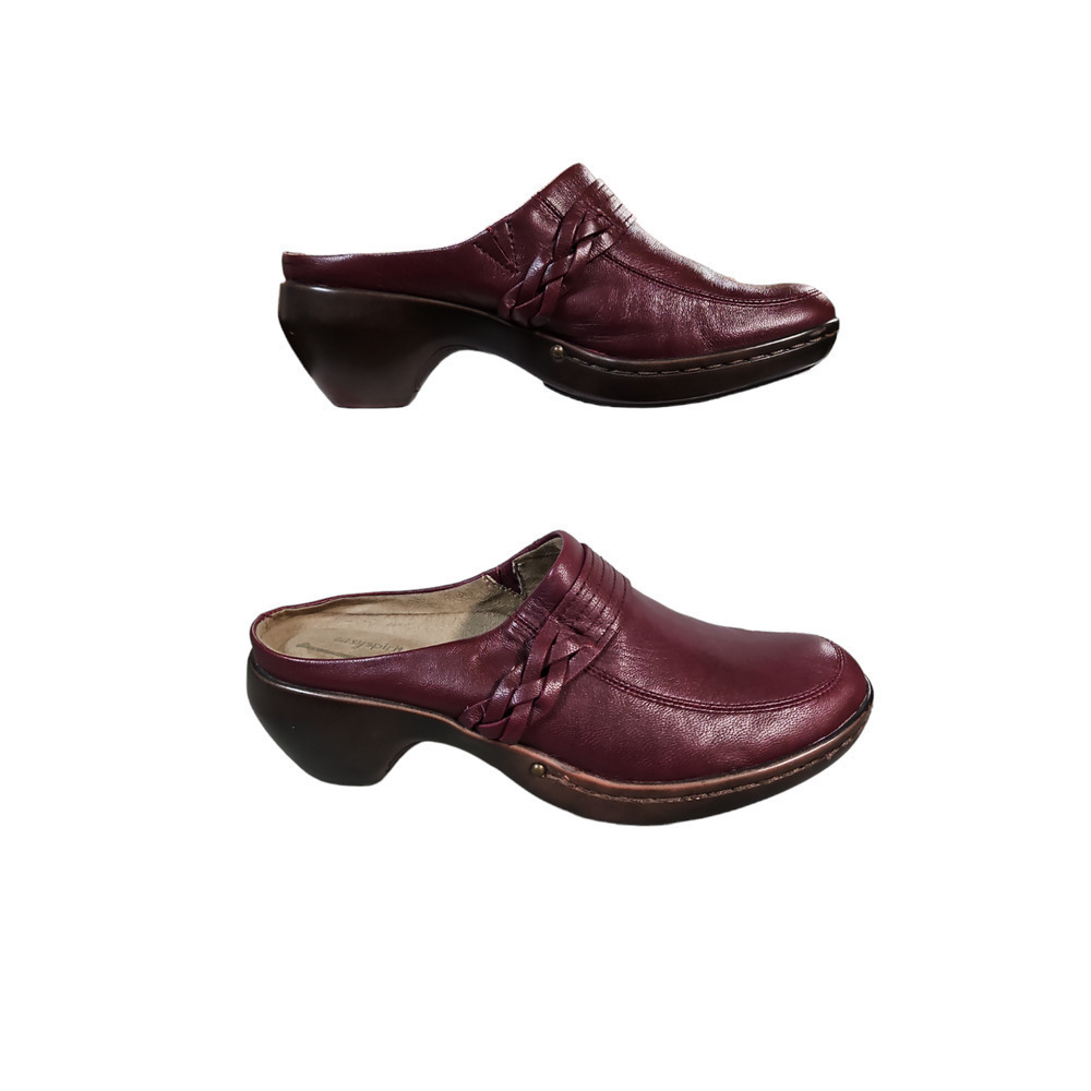 Easy Spirit EsCalvert Women's Burgundy Leather Clog / Mule‎ Sz 8